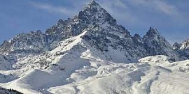 Ученые Технического Университета Мюнхена обнаружили удивительные свойства горы Маттерхорн, которая регулярно отклоняется от вертикальной оси каждые пару секунд